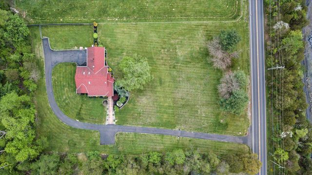1121 SWAMP RD, Furlong, PA 18925