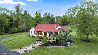 1121 SWAMP RD, Furlong, PA 18925
