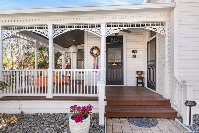 126 daniel, San Antonio, TX 78204