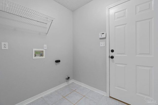 543 Ard Dr, Pensacola, FL 32526