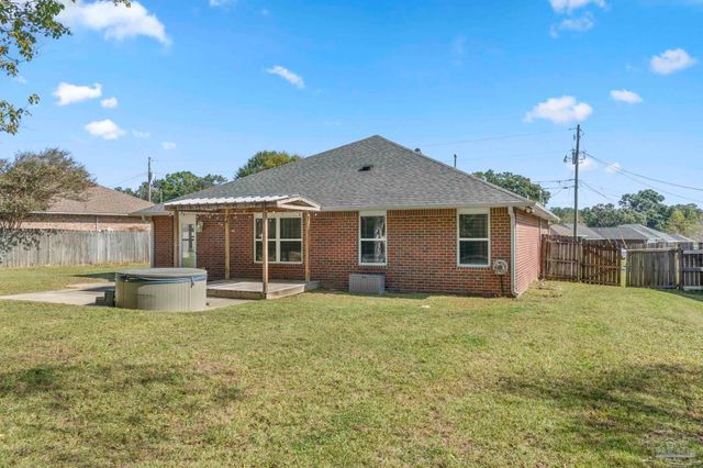 543 Ard Dr, Pensacola, FL 32526