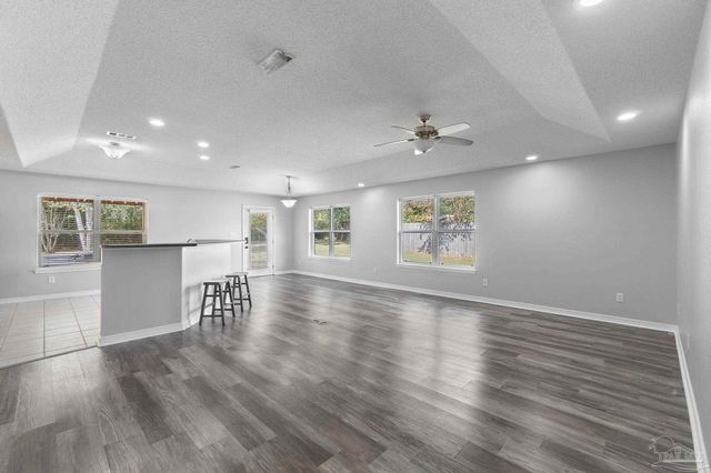 543 Ard Dr, Pensacola, FL 32526