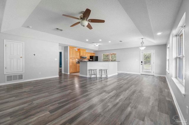 543 Ard Dr, Pensacola, FL 32526