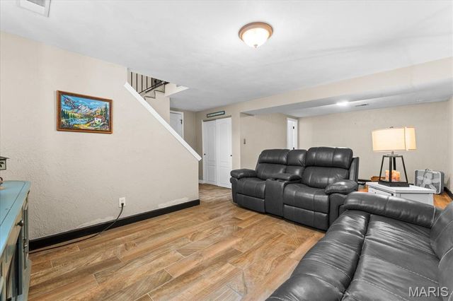 197 Huntleigh Drive, Belleville, IL 62220