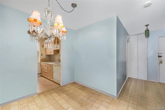 570 Broadway B23, Lynbrook, NY 11563