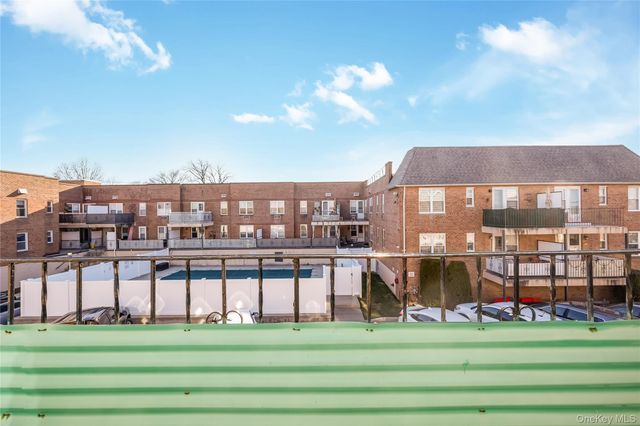 570 Broadway B23, Lynbrook, NY 11563