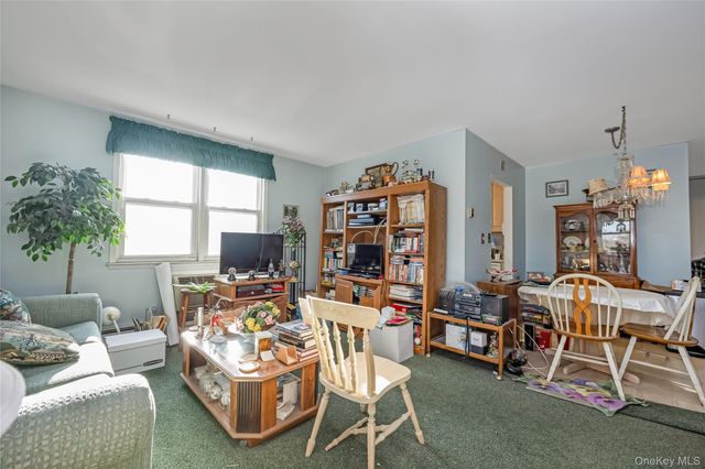 570 Broadway B23, Lynbrook, NY 11563