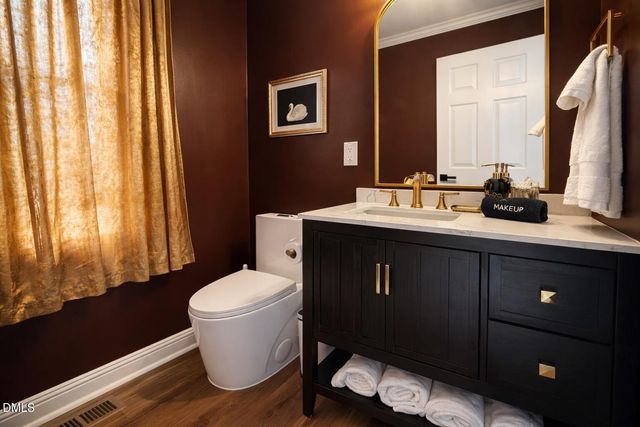 300 Pate Street, Apex, NC 27502