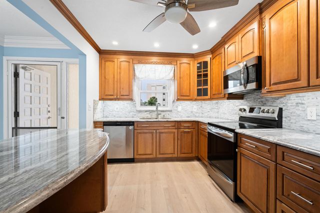 100 Intracoastal Place 205, Jupiter, FL 33469