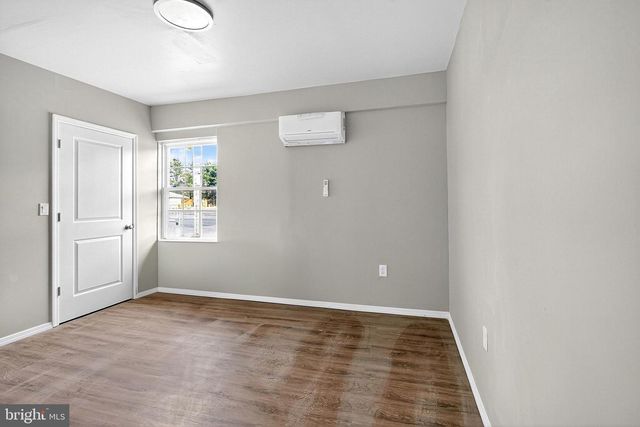 320 WHITE HORSE PIKE, Waterford Works, NJ 08089