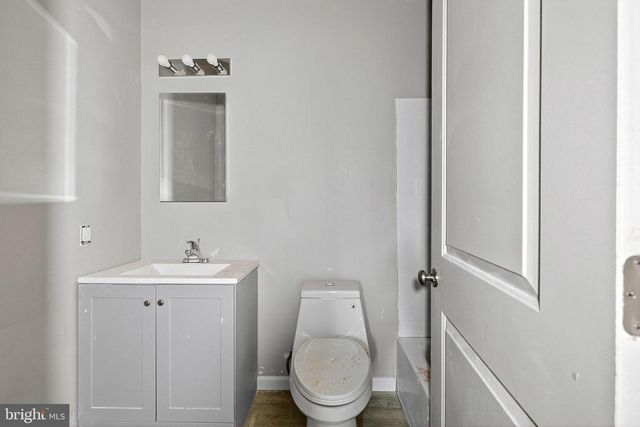 320 WHITE HORSE PIKE, Waterford Works, NJ 08089