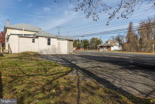 320 WHITE HORSE PIKE, Waterford Works, NJ 08089