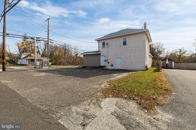 320 WHITE HORSE PIKE, Waterford Works, NJ 08089