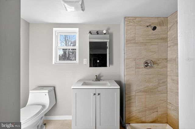 320 WHITE HORSE PIKE, Waterford Works, NJ 08089