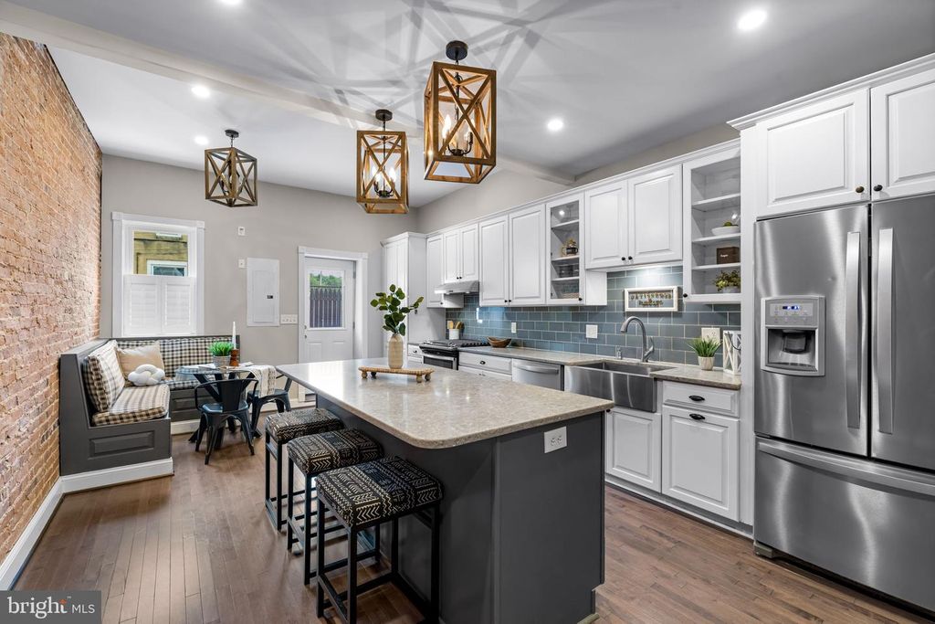 Image 10 of property listing at 1607 LIGHT ST, Baltimore, MD 21230