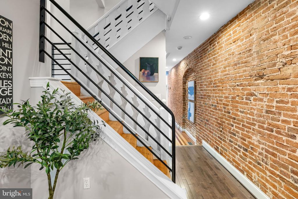 Image 16 of property listing at 1607 LIGHT ST, Baltimore, MD 21230