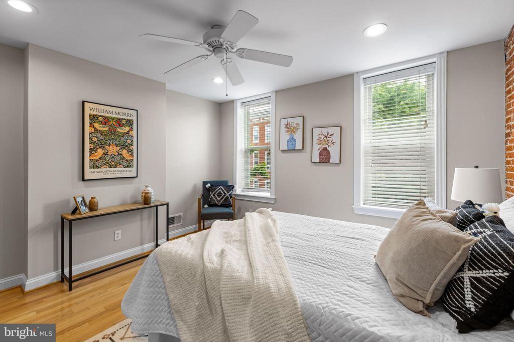 Image 18 of property listing at 1607 LIGHT ST, Baltimore, MD 21230