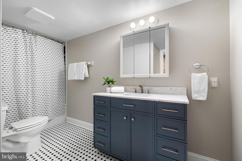 Image 20 of property listing at 1607 LIGHT ST, Baltimore, MD 21230