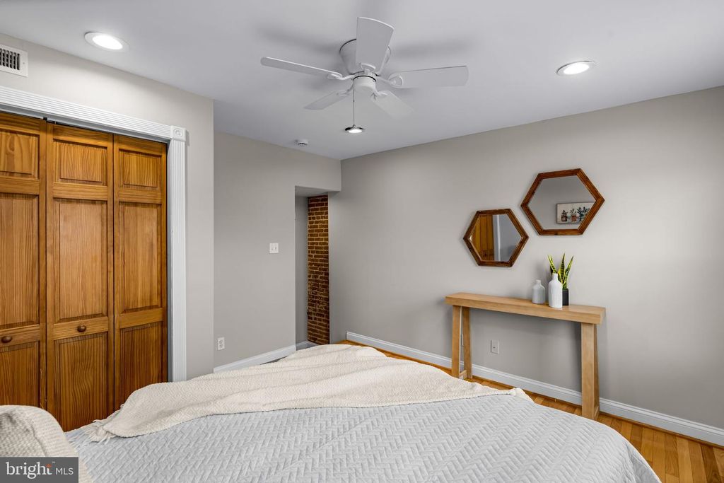 Image 25 of property listing at 1607 LIGHT ST, Baltimore, MD 21230