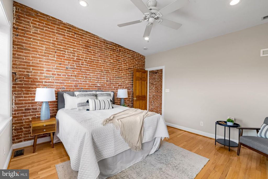 Image 29 of property listing at 1607 LIGHT ST, Baltimore, MD 21230