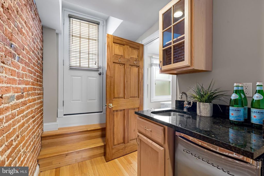 Image 31 of property listing at 1607 LIGHT ST, Baltimore, MD 21230