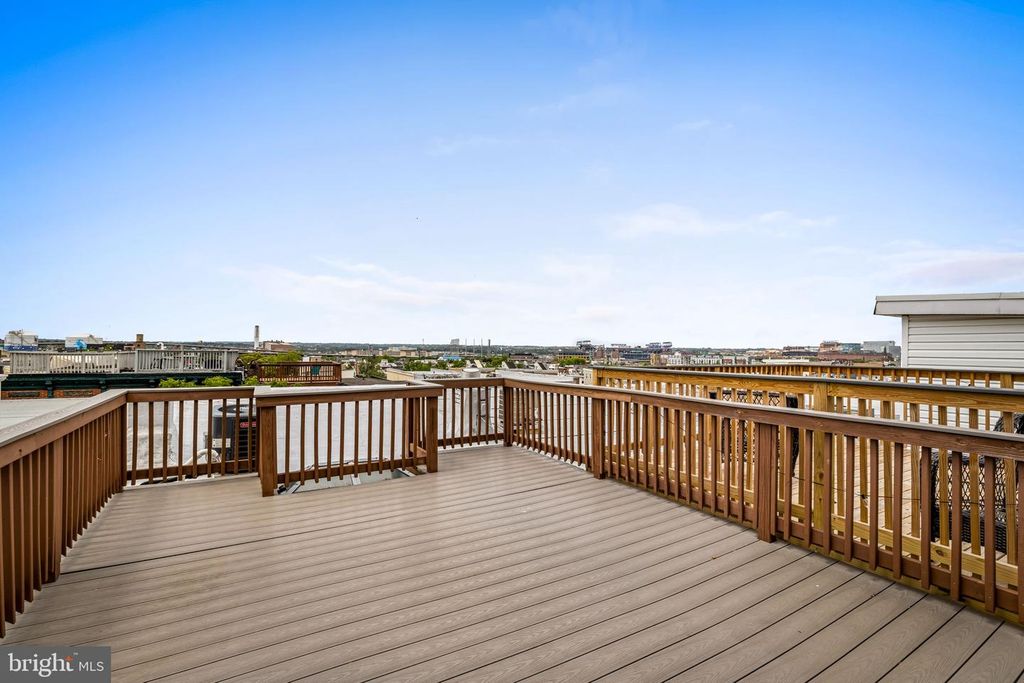 Image 34 of property listing at 1607 LIGHT ST, Baltimore, MD 21230