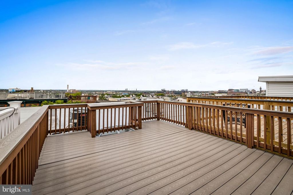Image 36 of property listing at 1607 LIGHT ST, Baltimore, MD 21230