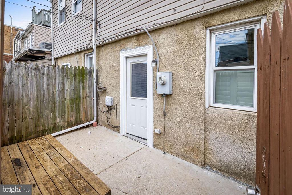 Image 42 of property listing at 1607 LIGHT ST, Baltimore, MD 21230
