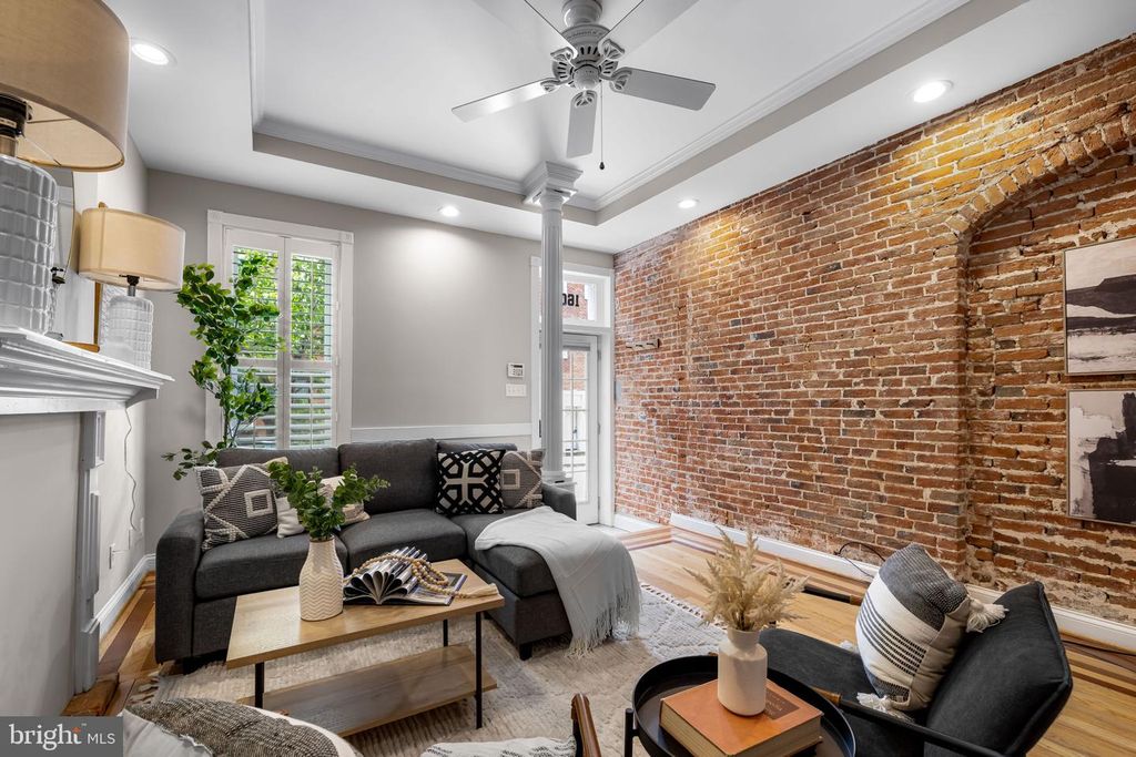 Image 4 of property listing at 1607 LIGHT ST, Baltimore, MD 21230