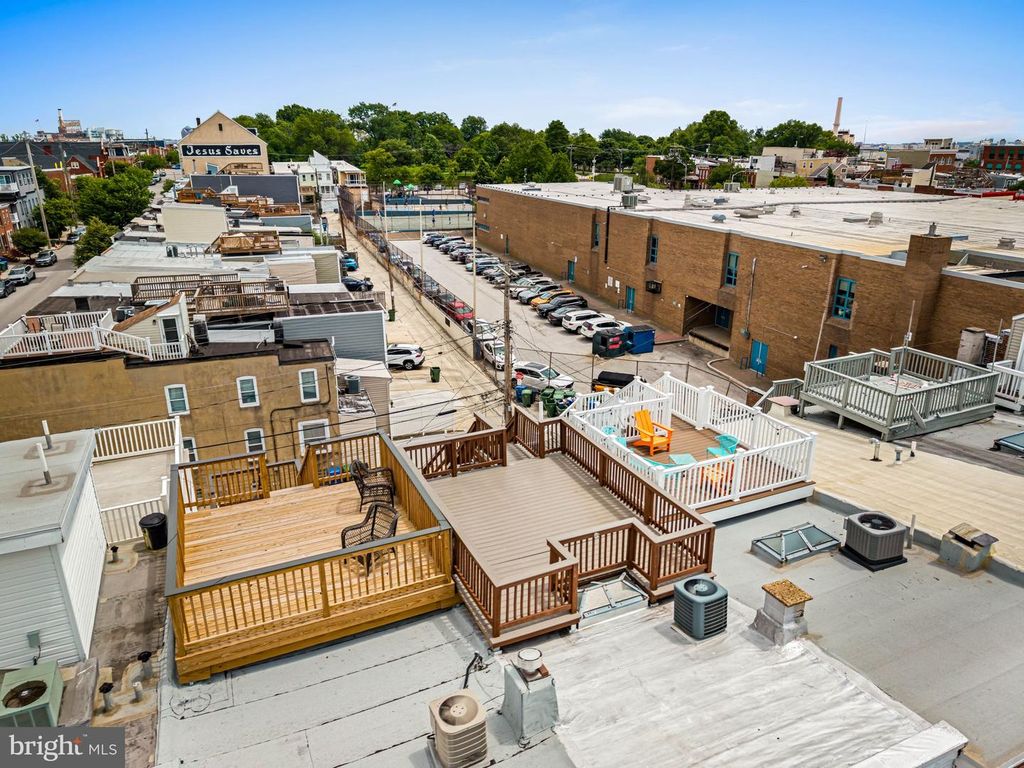 Image 57 of property listing at 1607 LIGHT ST, Baltimore, MD 21230