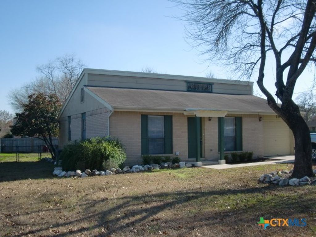 19 Sunflower Circle, New Braunfels, TX 78130
