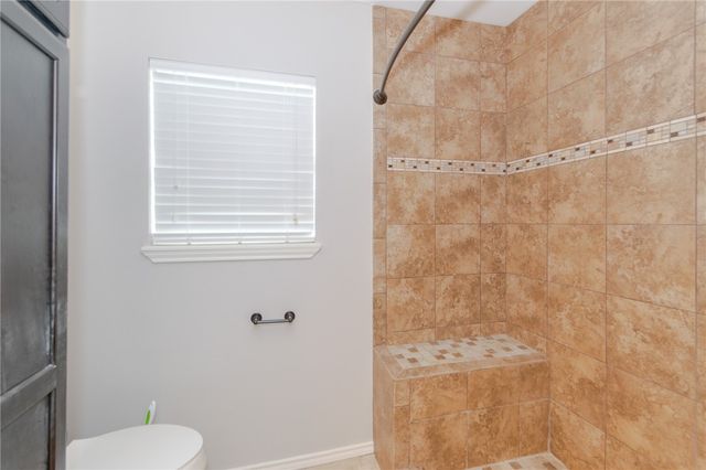 712 E Hill Ave, Alice, TX 78332