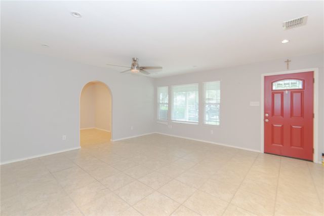 712 E Hill Ave, Alice, TX 78332