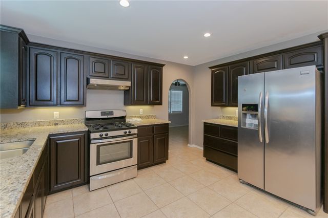 712 E Hill Ave, Alice, TX 78332