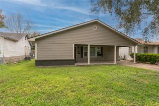 712 E Hill Ave, Alice, TX 78332