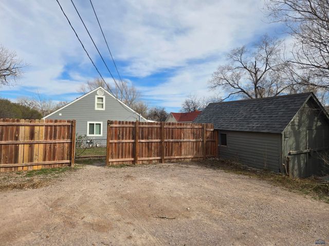 725 ALLEN, Rapid City, SD 57701