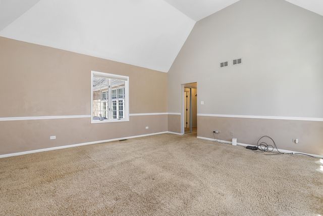 2200 E Gaisor Court, Crete, IL 60417