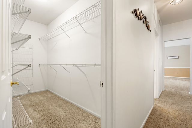 2200 E Gaisor Court, Crete, IL 60417