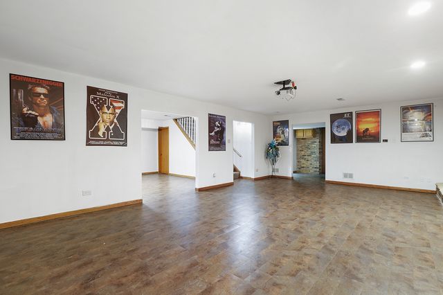 2200 E Gaisor Court, Crete, IL 60417