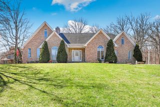 2200 E Gaisor Court, Crete, IL 60417