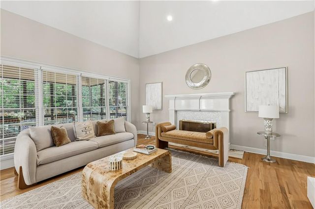 9170 Nesbit Lakes Drive, Alpharetta, GA 30022