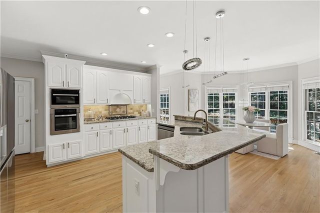 9170 Nesbit Lakes Drive, Alpharetta, GA 30022