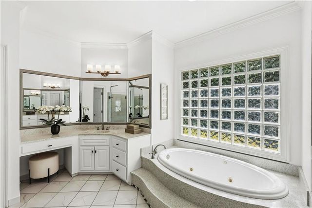 9170 Nesbit Lakes Drive, Alpharetta, GA 30022