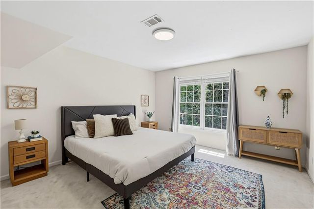 9170 Nesbit Lakes Drive, Alpharetta, GA 30022