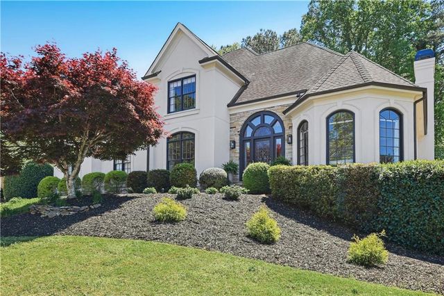 9170 Nesbit Lakes Drive, Alpharetta, GA 30022