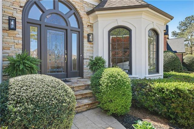 9170 Nesbit Lakes Drive, Alpharetta, GA 30022