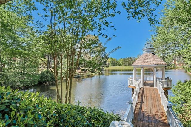 9170 Nesbit Lakes Drive, Alpharetta, GA 30022