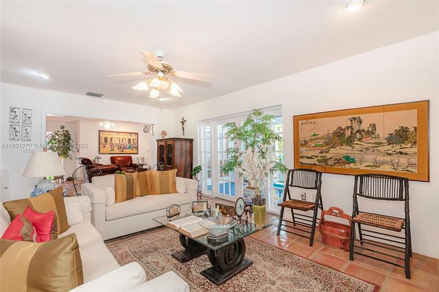 8445 SW 80th Pl, Miami, FL 33143