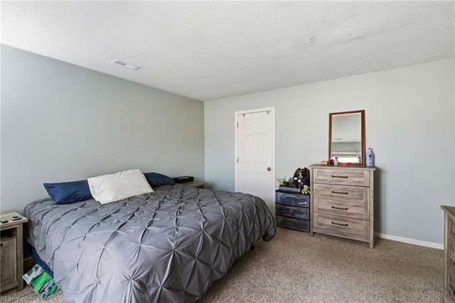 205 Judith CIR, Yorktown, VA 23693