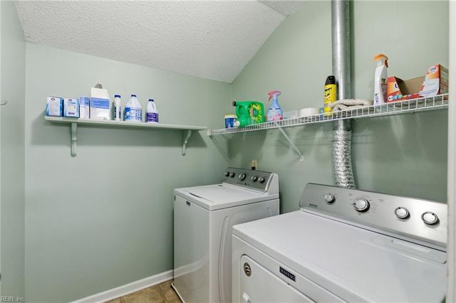 205 Judith CIR, Yorktown, VA 23693